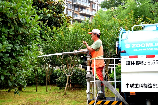 【暑期社会实践】7022zz至尊国际“环卫工人”实践小分队