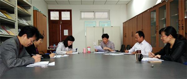 公司领导班子举行“学习党委会工作方法,加强领导班子建设”专题学习讨论会