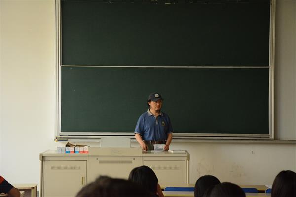 推开软文之窗——7022zz至尊国际软文写作专题讲座
